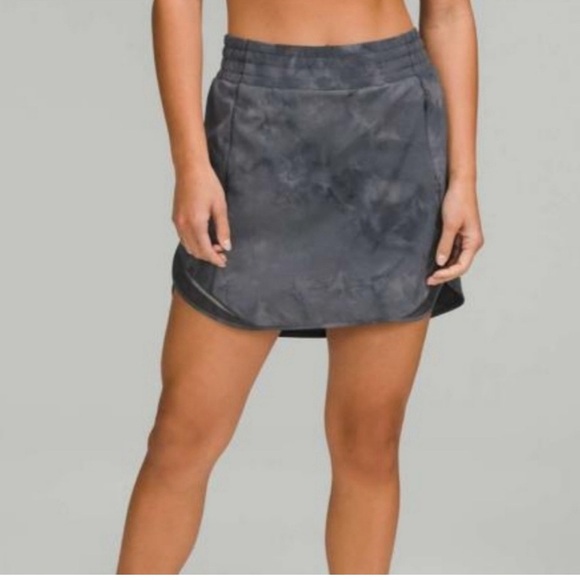 lululemon athletica Dresses & Skirts - A43- Lululemon Hotty Hot Skirt  | Diamond Dye Pitch Grey Graphite | 4